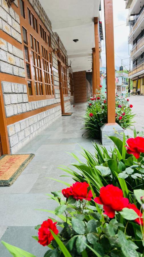 Sita Classic, Most Comfortable Family Hotel In Manali מראה חיצוני תמונה